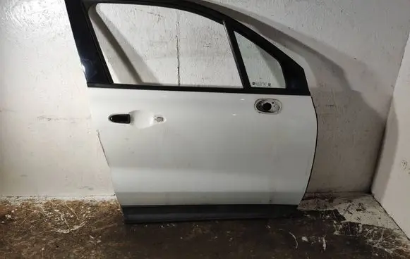 Fiat 500X Front door