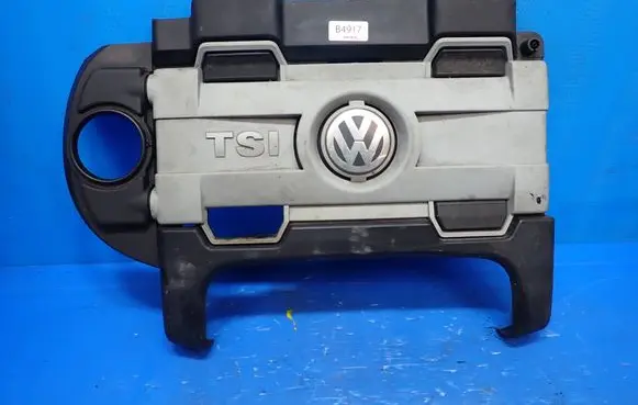 Volkswagen Golf V Engine cover (trim) 03C103925J