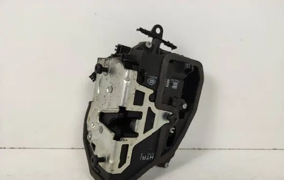 BMW 3 E90 E91 Rear door lock 7060296