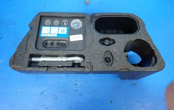 Opel Meriva B Tire air pump compressor 328912134