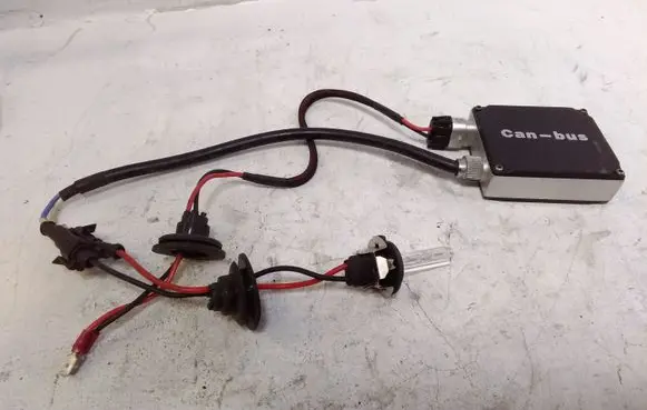 Mercedes-Benz CLS C219 Headlight ballast module Xenon