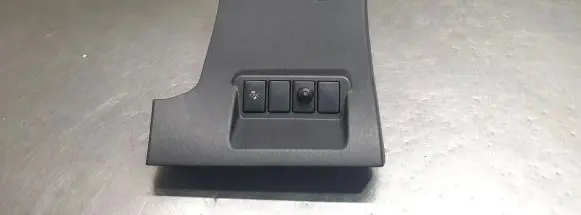 Dashboard lower bottom trim panel