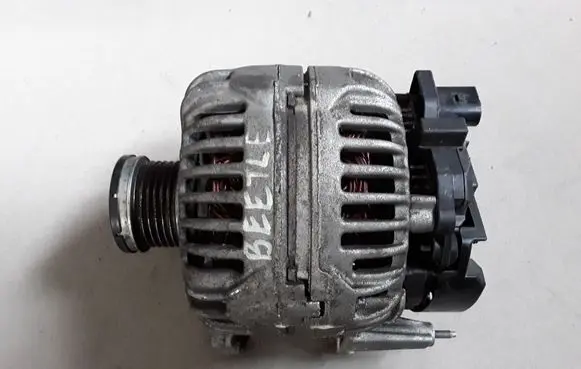 Volkswagen Beetle A5 Generator/alternator 03F903023D