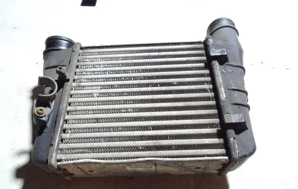 Audi A4 S4 B7 8E 8H Intercooler radiator 0281002401 038906051C 8E0145805AA