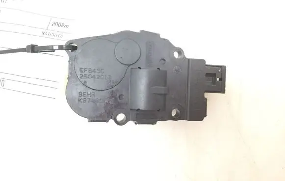Audi A5 8T 8F Air flap motor/actuator K9749006