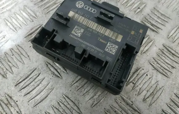 Volkswagen Touareg II Door control unit/module 4H0959792F