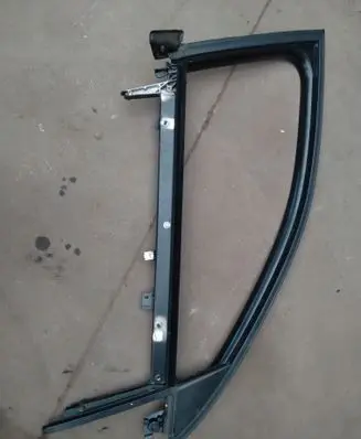 Seat Exeo (3R) Front door window/glass frame 8E0837630
