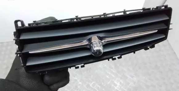 Volvo S90, V90 Dash center air vent grill 31366589