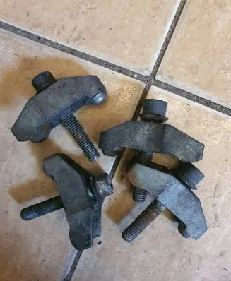 Audi 80 90 S2 B4 Fuel Injector clamp holder