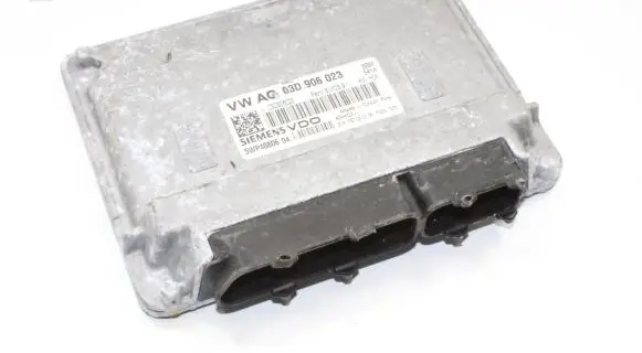 Skoda Fabia Mk1 (6Y) Engine control unit/module 03D906023