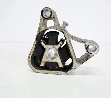 Mercedes-Benz CLA C117 X117 W117 Engine mount bracket