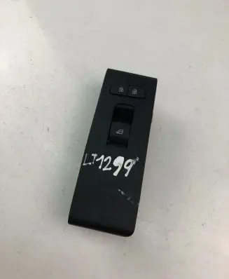 Volvo XC40 Electric window control switch 31456060