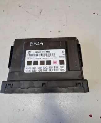 Opel Mokka Comfort/convenience module 13589196 F00HJ01081