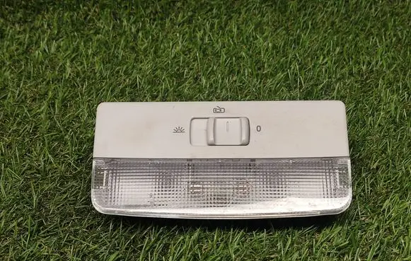 Volkswagen Polo V 6R Front seat light 6Q0947105M 0887000