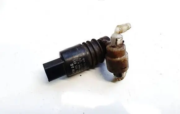 Audi A3 S3 8P Windscreen/windshield washer pump 1K6955651 3122789