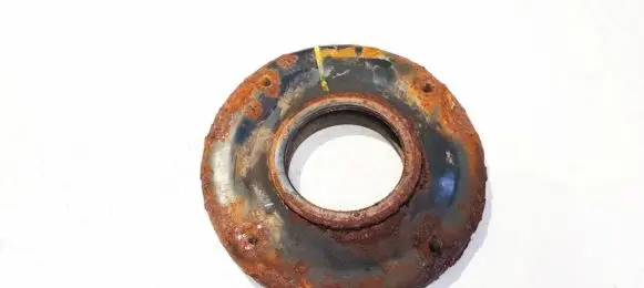 Honda CR-V Coil spring mount 