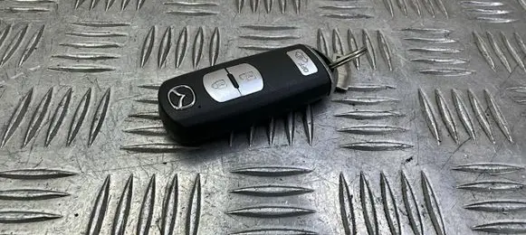 Mazda CX-5 Ignition key/card 