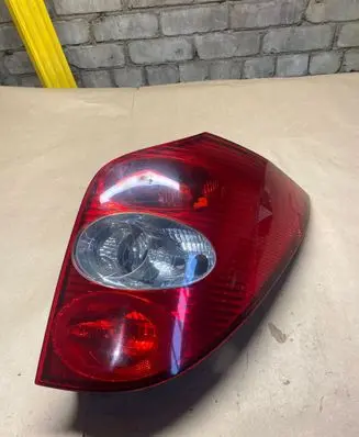 Renault Laguna II Rear/tail lights 8200002472