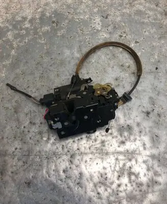 Seat Toledo II (1M) Rear door lock