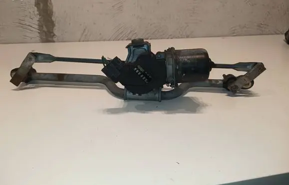 Renault Clio II Front wiper linkage and motor 54508911