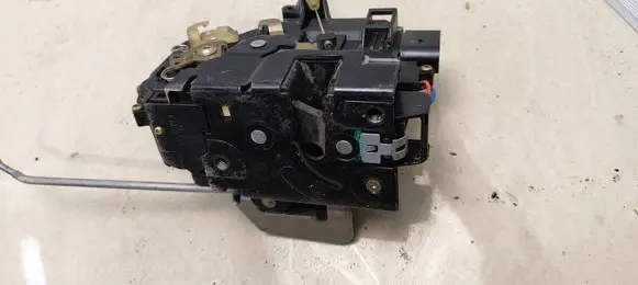 Audi A4 S4 B6 8E 8H Front door lock 4B1837015G