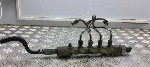 Fuel main line pipe