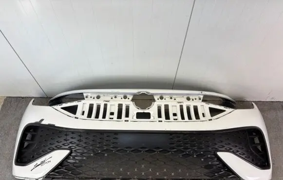 Volkswagen ID.5 Front bumper 11e807221 Z1013