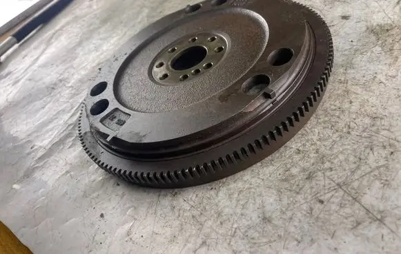 Mercedes-Benz E W210 Flywheel 60529 0507 605290507