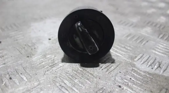 Volkswagen PASSAT B5 Light switch