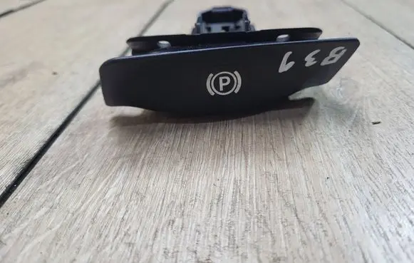 Mercedes-Benz E W211 Hand brake release handle 2114200077 70050100