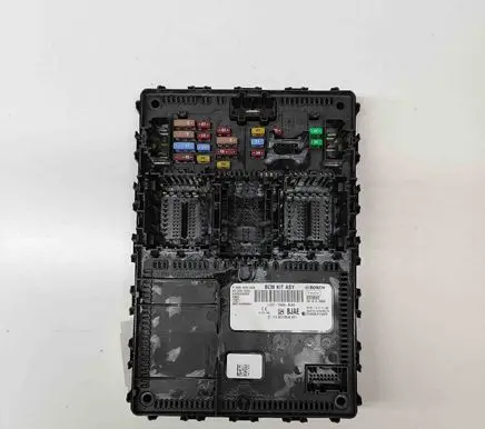 Ford Puma Central body control module F005V03568 LU5T15604BJAE