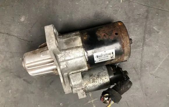 Opel Insignia A Starter motor 55353669 M000T35671