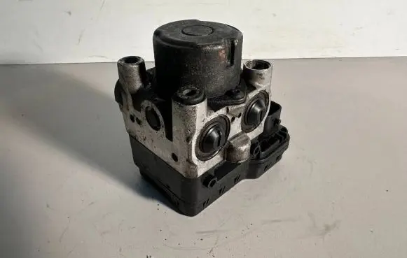 Toyota Avensis T250 ABS Pump 8954144130 4451044010 1338000180