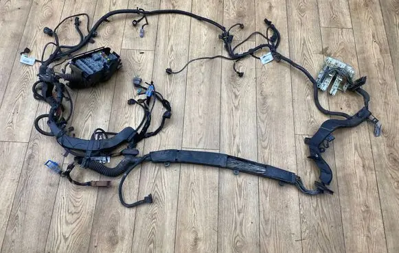 Volvo XC90 Engine installation wiring loom 8691056 8690698