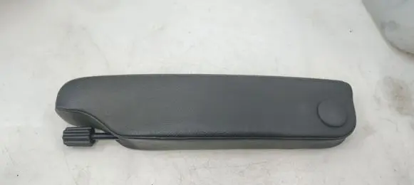 Land Rover Discovery 3 - LR3 Armrest 