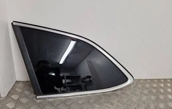 Skoda Octavia Mk4 Rear vent window glass E643R006723