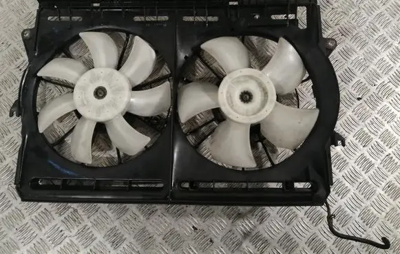 Toyota Avensis T250 Fan set 167110R010 163630G050