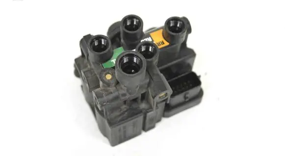 Land Rover Range Rover Sport L494 Air suspension control unit module (rear) CPLA5B710BC