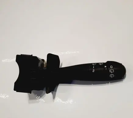 Renault Clio II Tailgate/trunk/boot open switch 8810205CLIOII