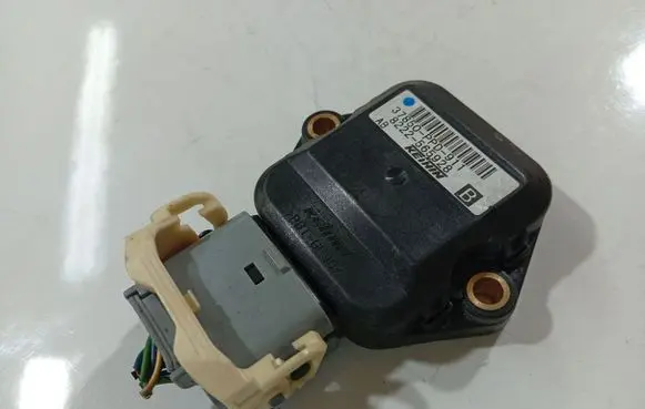 Honda FR-V Throttle valve position sensor 8222565928