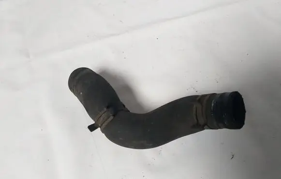 Toyota Avensis T250 Air intake hose/pipe