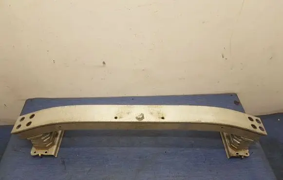 Toyota Corolla Verso E121 Front bumper support beam 