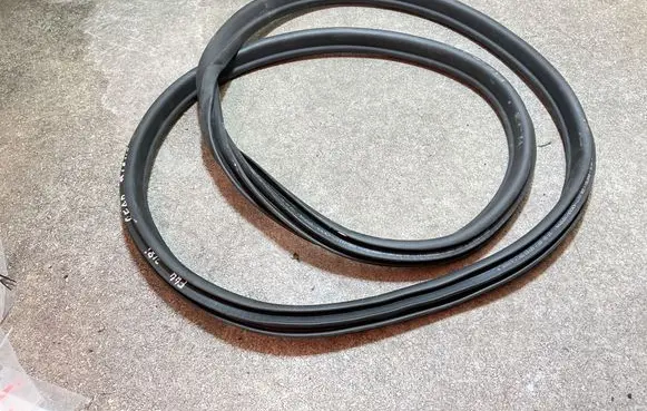 BMW 2 F44 Rubber seal rear door 7483099 22336711