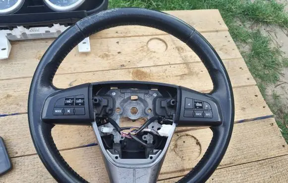 Mazda 3 II Steering wheel BHH9 091130 50620251740