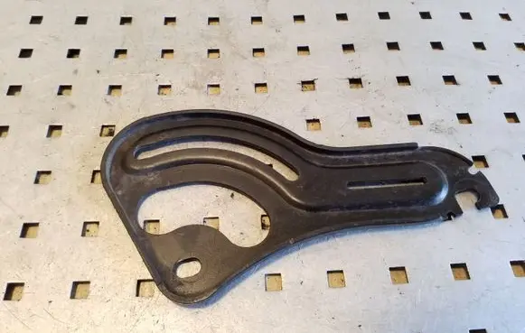 Peugeot 208 Other engine bay part
