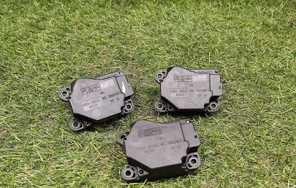 Volvo S40 Air flap motor/actuator 4N5H19E616AC