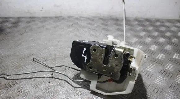 Chrysler Pacifica Front door lock