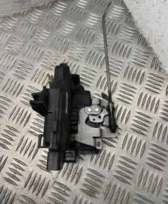 Audi A4 S4 B6 8E 8H Front door lock 4b1837015G