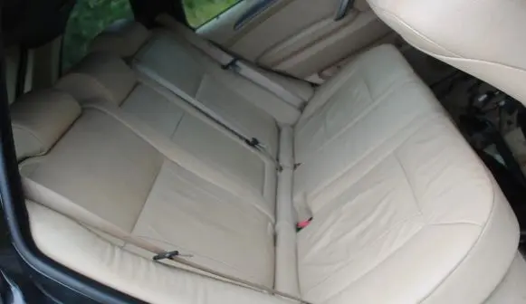 BMW X5 E53 Second row seats 