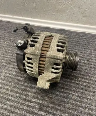 Volvo V50 Generator/alternator 30773111 0121615014